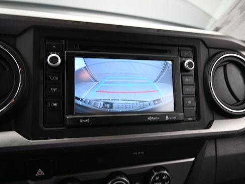 Used 2019 Toyota Tacoma SR5 RWD image 38