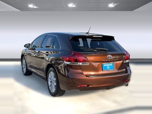 Used 2013 Toyota Venza XLE FWD image 3