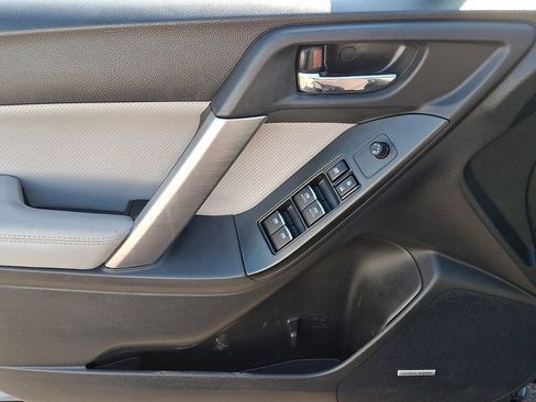 Used 2017 Subaru Forester 2.5i Limited image 11