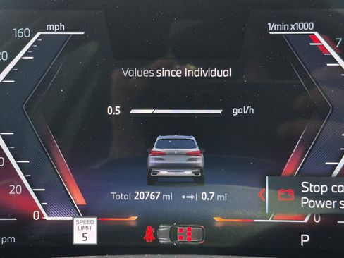 Used 2024 BMW X5 xDrive40i w/ Parking Assistance Package AWD/4WD image 23