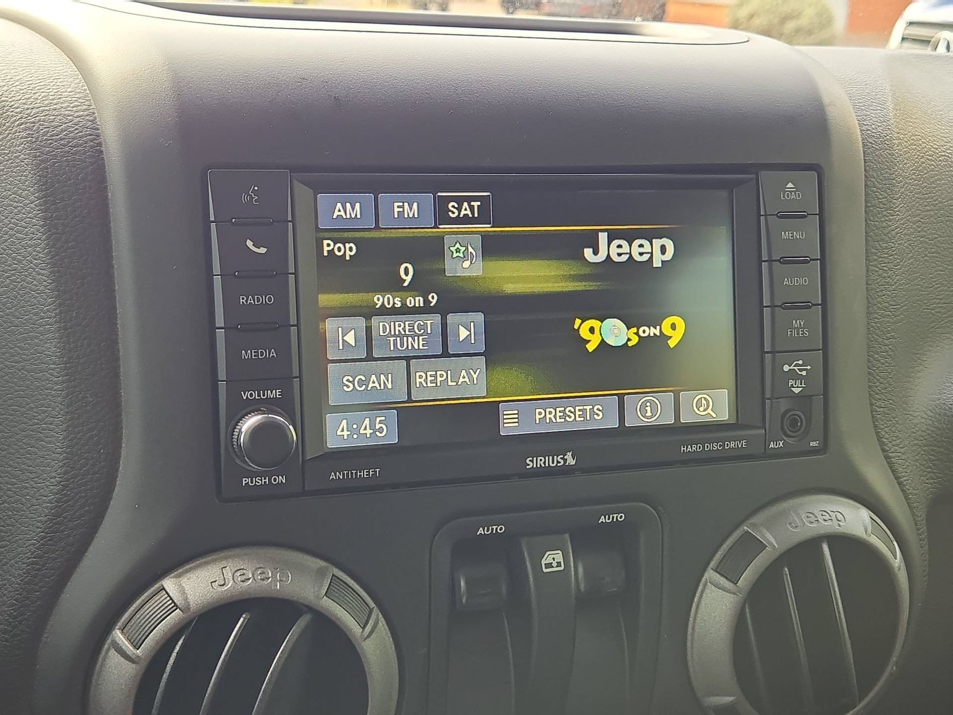 Used 2017 Jeep Wrangler Sport w/ Quick Order Package 24S AWD/4WD image 19