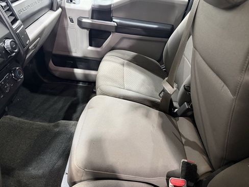 Used 2017 Ford F550 XLT w/ XLT Value Package image 36