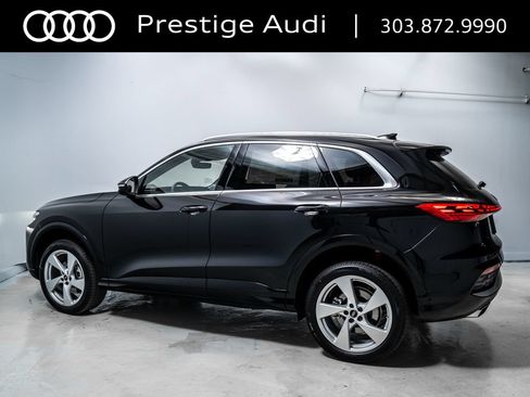 Used 2025 Audi Q5 Premium Plus w/ Premium Plus AWD/4WD image 2