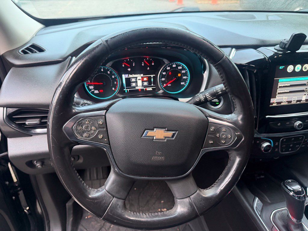 Used 2018 Chevrolet Traverse Premier w/ Redline Edition AWD/4WD image 5