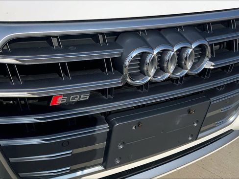 Used 2018 Audi SQ5 Premium Plus image 29