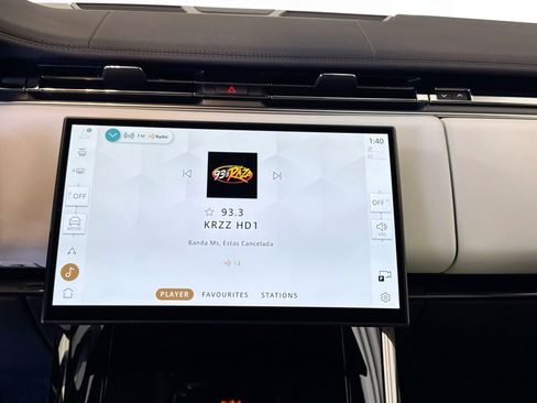 Used 2024 Land Rover Range Rover Sport SE image 16