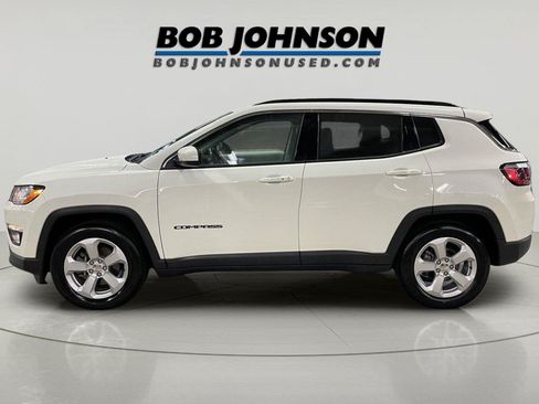 Used 2021 Jeep Compass Latitude w/ Sun and Sound Group FWD image 4