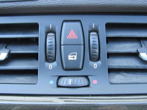 Used 2013 BMW Z4 sDrive28i image 36