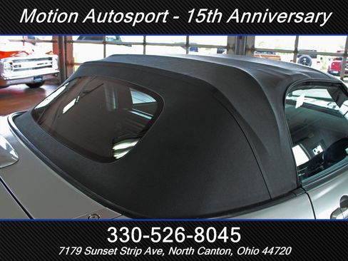 Used 2006 MAZDA MX-5 Miata Sport RWD image 15