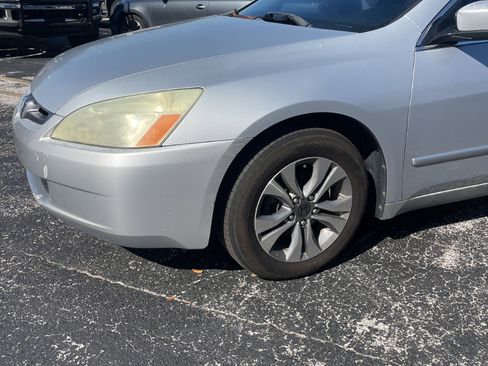 Used 2005 Honda Accord LX image 6