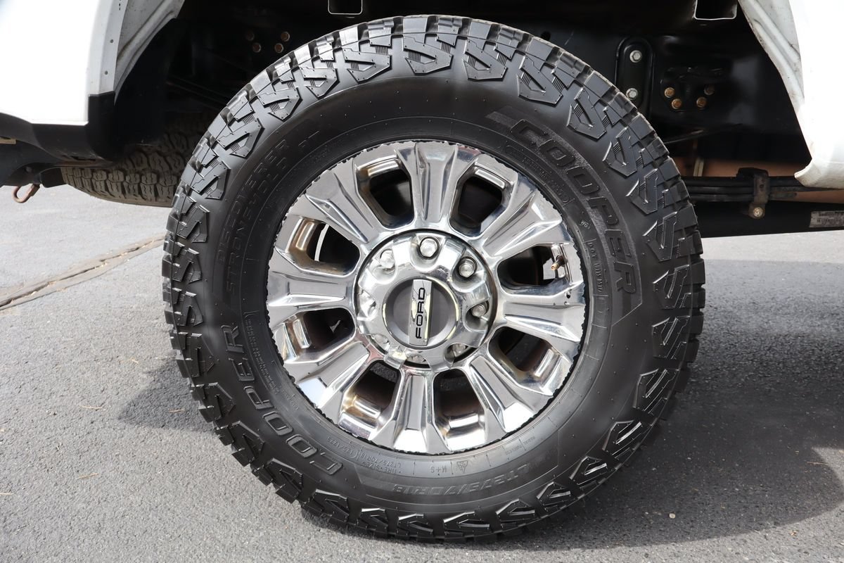 Used 2019 Ford F350 XLT w/ XLT Premium Package AWD/4WD image 42