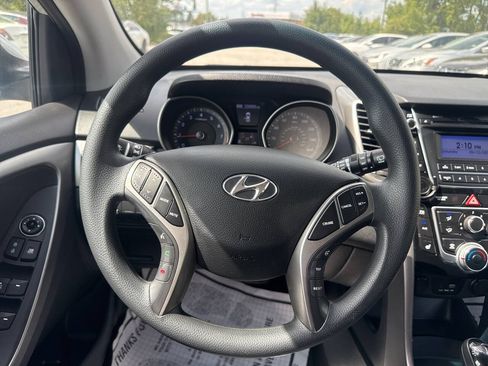 Used 2016 Hyundai Elantra GT FWD image 14