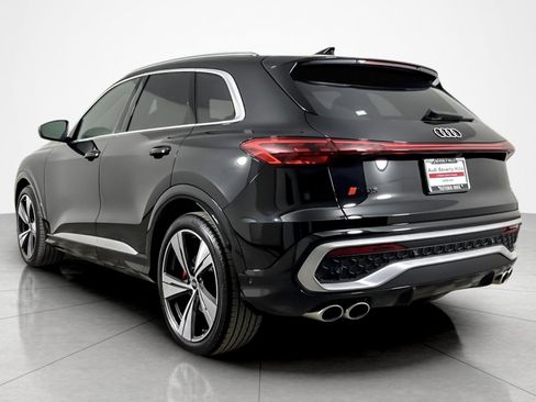 Used 2025 Audi SQ5 Premium Plus w/ Premium Plus Package image 3