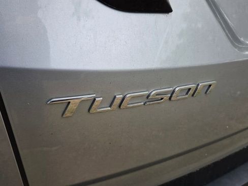 Used 2022 Hyundai Tucson Limited FWD image 12