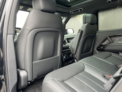 New 2025 Land Rover Range Rover Sport Dynamic SE image 12