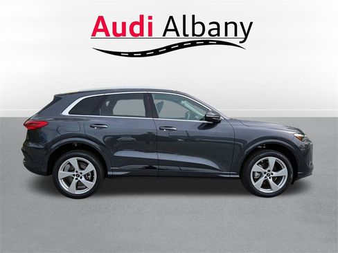 New 2025 Audi Q5 Premium Plus image 3