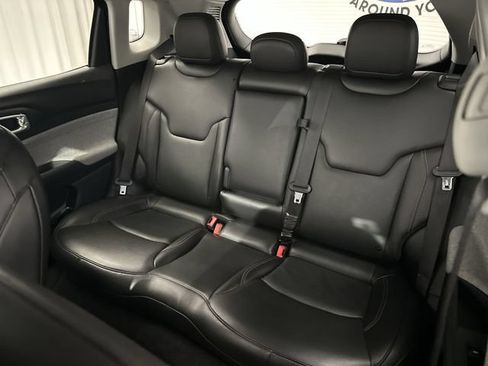 Used 2022 Jeep Compass Latitude AWD/4WD image 27