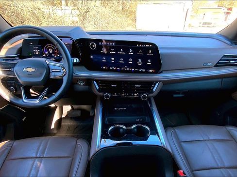 Used 2025 Chevrolet Tahoe High Country w/ Sun And Tow Package image 13