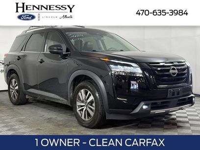 Used 2023 Nissan Pathfinder SL w/ Lighting Package (N92)