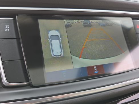 Used 2019 Buick Enclave Essence image 30