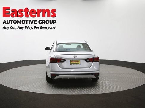 Used 2024 Nissan Altima 2.5 S FWD image 35