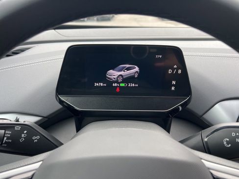 Used 2025 Volkswagen ID.4 Pro image 16