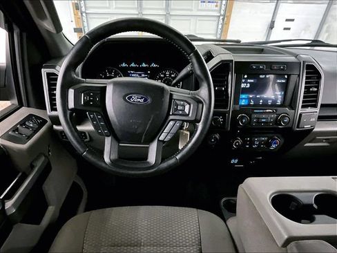Used 2018 Ford F150 XLT w/ Equipment Group 302A Luxury AWD/4WD image 5
