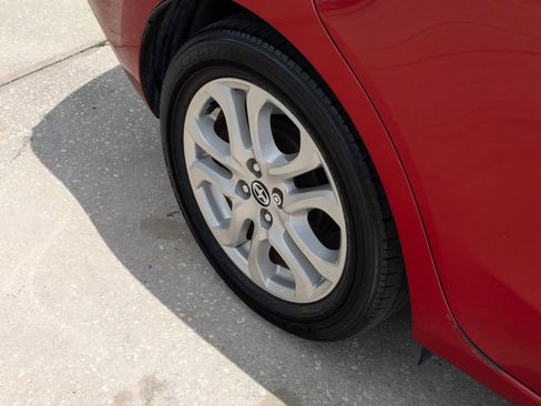 Used 2016 Scion iA FWD image 16