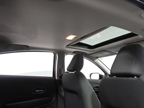 Used 2022 Honda HR-V EX image 17