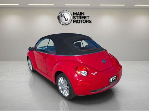 Used 2008 Volkswagen Beetle SE image 5