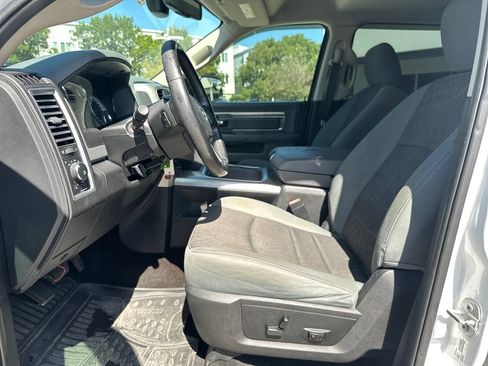 Used 2017 RAM 1500 Lone Star AWD/4WD image 9