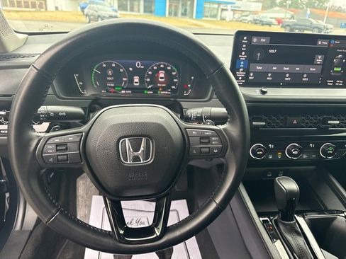 Used 2024 Honda Accord EX-L image 38
