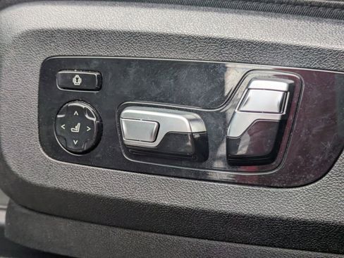 Used 2019 BMW X5 xDrive50i w/ Parking Assistance Package image 22