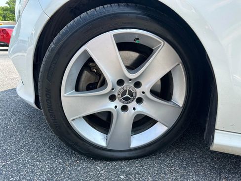 Used 2018 Mercedes-Benz CLA 250 4MATIC image 33