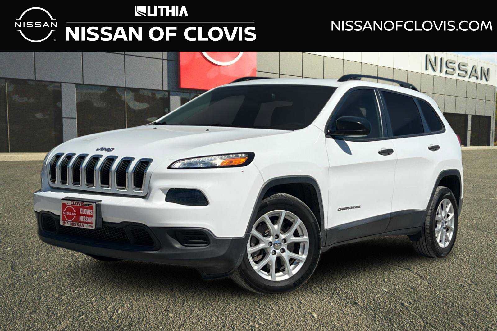 Used 2016 Jeep Cherokee Sport FWD image 1