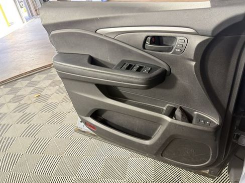 Used 2022 Honda Passport EX-L image 11