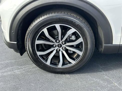 Used 2020 Ford Explorer ST w/ Premium Technology Package image 29