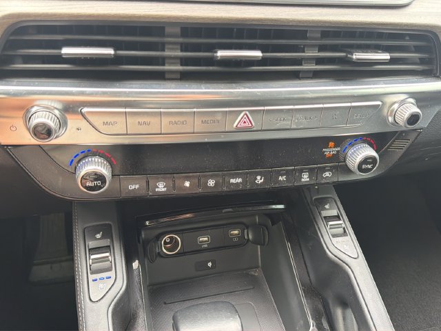 Used 2022 Kia Telluride EX w/ EX Premium Package FWD image 25