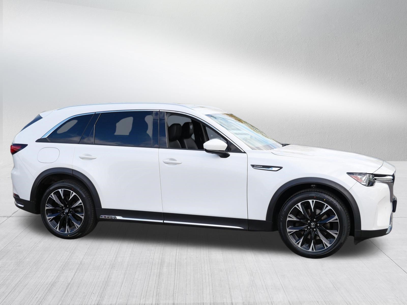 Used 2024 MAZDA CX-90 Plug-In Hybrid w/ Premium Pkg AWD/4WD image 8