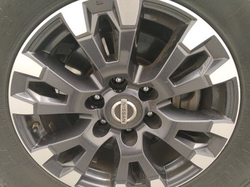 Used 2018 Nissan Titan PRO-4X image 31