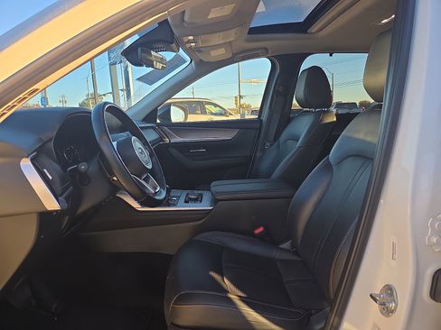 Used 2025 MAZDA CX-70 3.3 Turbo w/ Preferred Package image 11