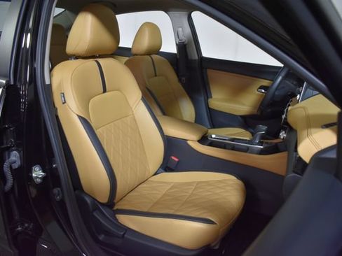 Certified 2024 Nissan Sentra SV w/ SV Premium Package FWD image 34