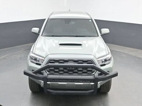 Used 2022 Toyota Tacoma TRD Sport w/ Technology Package AWD/4WD image 34