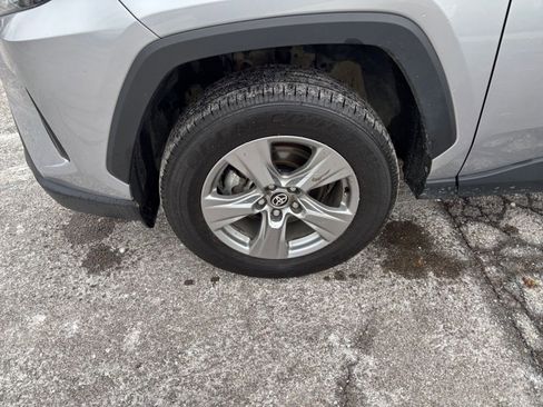 Used 2024 Toyota RAV4 XLE image 31