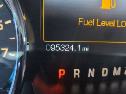 Used 2012 Ford F150 XLT w/ XLT Chrome Pkg AWD/4WD image 17