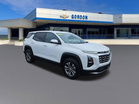 Used 2025 Chevrolet Equinox LT FWD image 7
