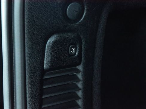 Used 2025 Dodge Durango GT AWD/4WD image 16