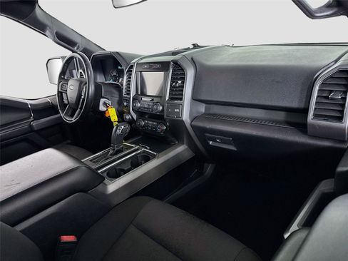Used 2019 Ford F150 XLT w/ Equipment Group 302A Luxury AWD/4WD image 22