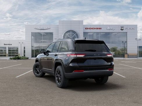 New 2026 Jeep Grand Cherokee Altitude AWD/4WD image 3