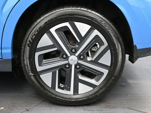 Used 2023 Hyundai Kona Limited image 13